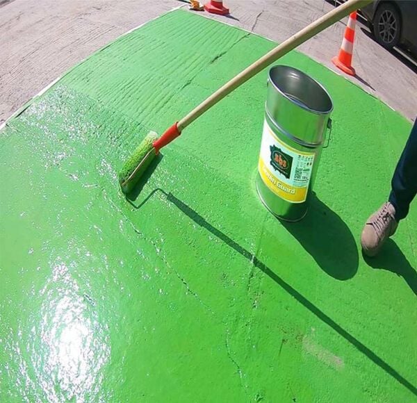 ZBS GUARD VERNİK ( Beton cilası, şeffaf, koruyucu, geç kirlenip-kolay temizlenme sağlar)