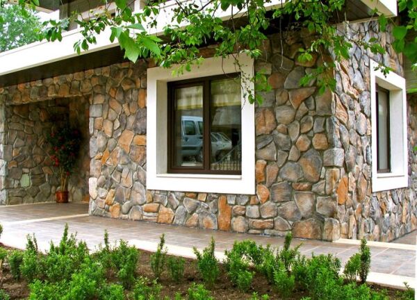 ZBS TAŞ VERNİĞİ (Dış cephelerin, doğal görünümünü kapatmayan, koruyucu ve şeffaf vernik.)