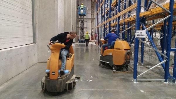 ZBS NANO TİTANYUM (En fazla darbe ve UV dayanımı + En uzun ömürlü zemin boyası)