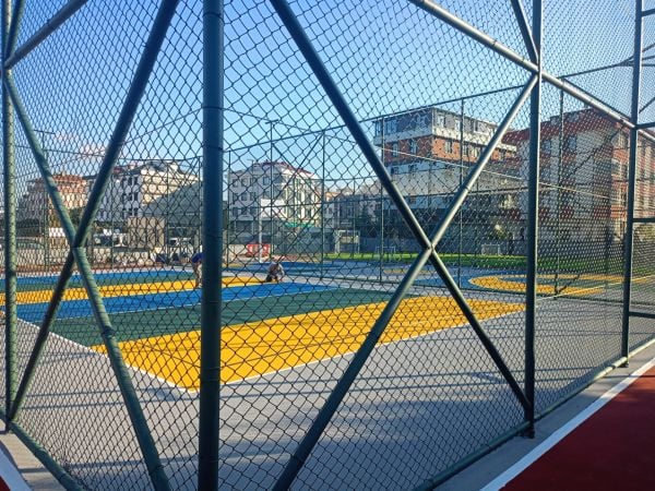 ZBS TENİS KORT BOYASI (Tenis kortları ve spor sahalarının zeminleri için)