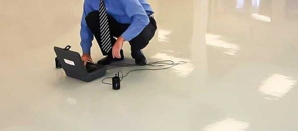 ZBS 220W ANTİSTATİK CONDAKTİVE SONKAT EPOKSİ ZEMİN BOYASI (Antistatik elk.akımını deşarj eder)